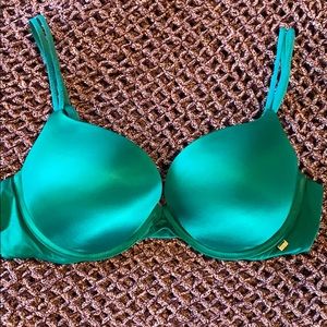 Victoria’s Secret Very Sexy Push Up Bra 36C